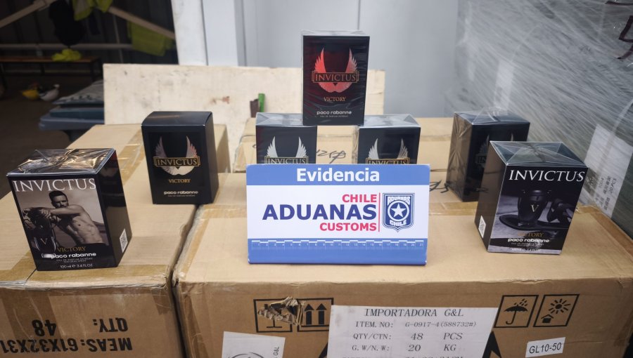 Golpe al comercio ilegal: Aduana de San Antonio incauta perfumes y tecnología falsificada por más de $500 millones
