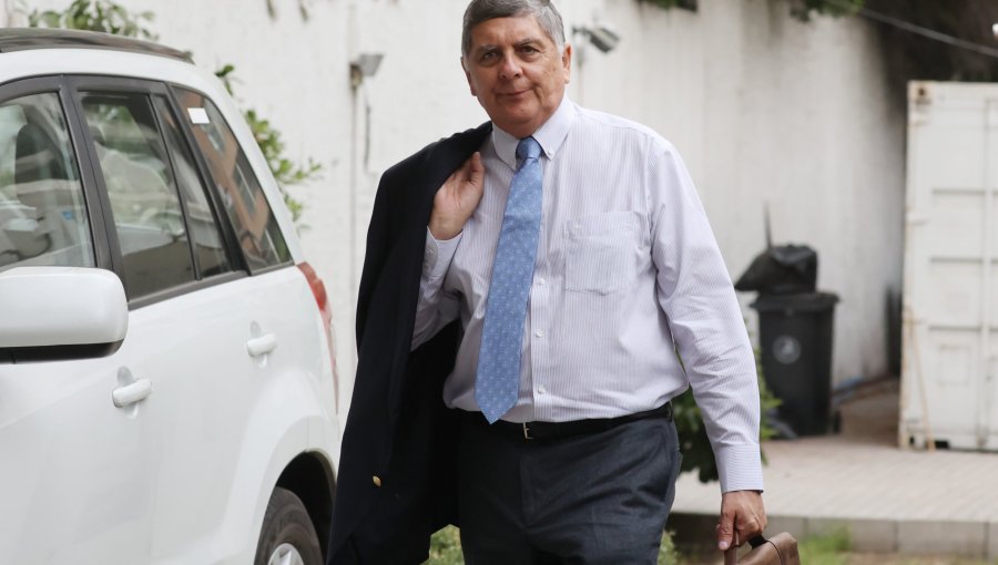 Futuro jefe de gabinete Claudio Alvarado acusa opacidad por cable Chile–China en transición