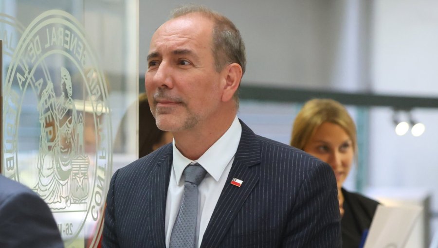 Ministro de Transportes se muestra "optimista" y espera que la crisis internacional por los precios del petróleo "no dure mucho"