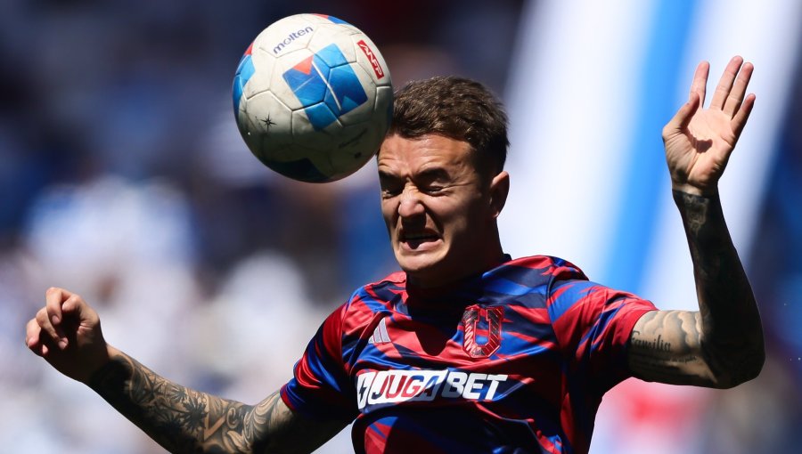 Calderón dice que en la U están "tristes y dolidos" por la salida de Meneghini, pero afirma que "el fútbol es así"