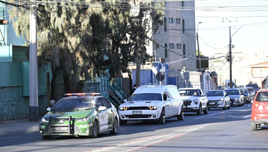 Dolor en Calama: masiva despedida a inspectora asesinada remece a la comunidad educativa