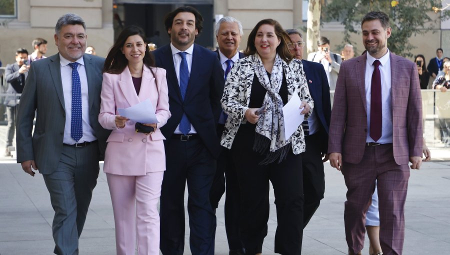 PS suspende reunión con ministro de la Segpres por tope de agenda y entrega carta al Presidente Kast