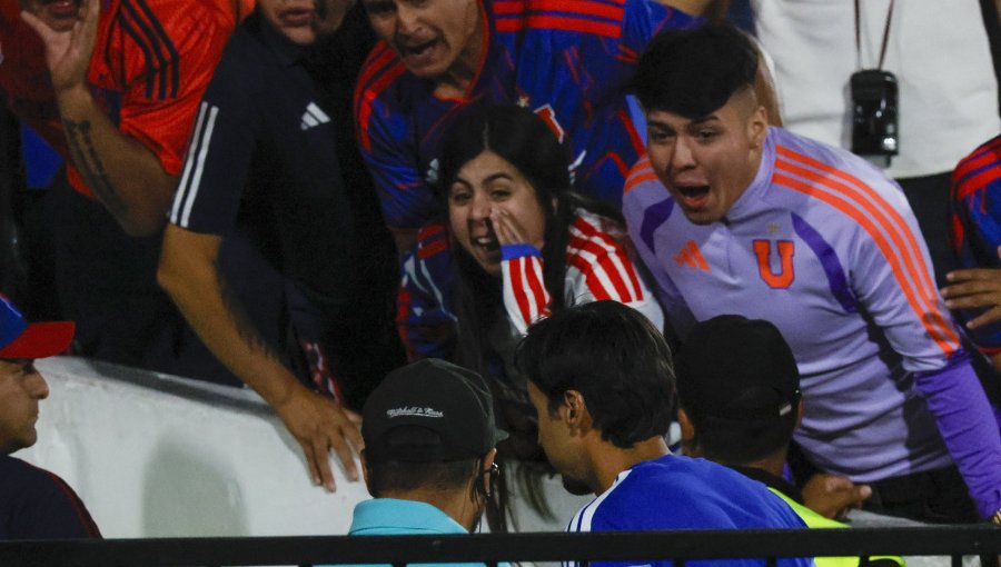 Hincha de la U denuncia que fue vetada del estadio Nacional por foto viral donde le grita a Meneghini