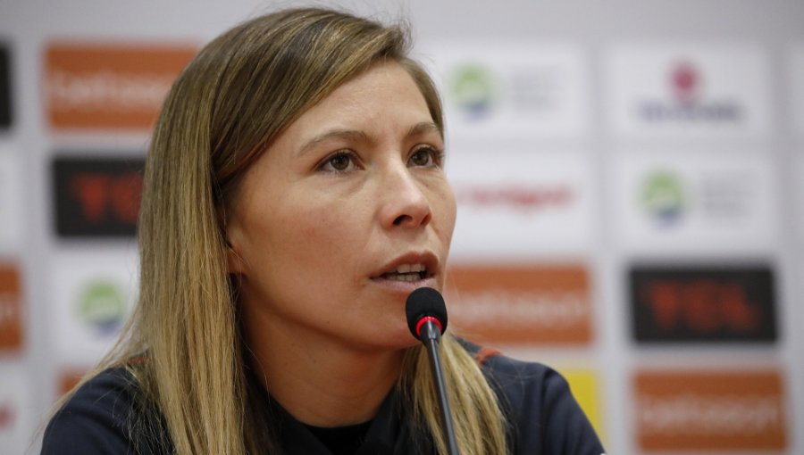 Yanara Aedo expone escaso apoyo al fútbol femenino tras derrota de Chile ante Colombia: "Esperamos que eso cambie"
