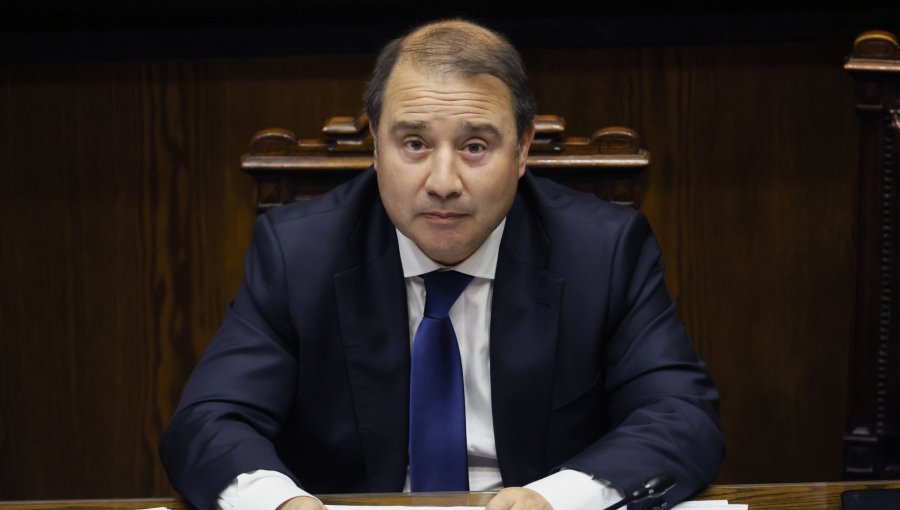 Sauerbaum defiende indicación migratoria tras "polémica artificial" y adelanta "redacción distinta” para despejar dudas