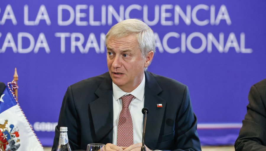 Cadem: Desaprobación del Presidente Kast llega a 56% y 44% cree que debería reconocer errores en la Cuenta Pública