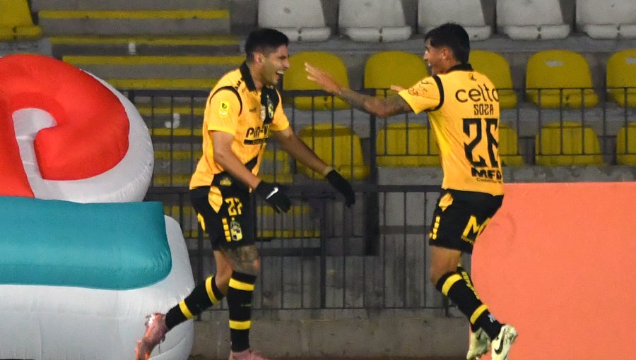 Coquimbo venció por la mínima a Colo-Colo y le arrebató el primer lugar del grupo en la Copa de la Liga