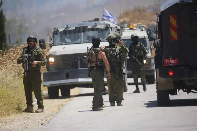 Fuerzas israelíes matan a bebé palestino de siete meses y hieren a sus padres en Cisjordania