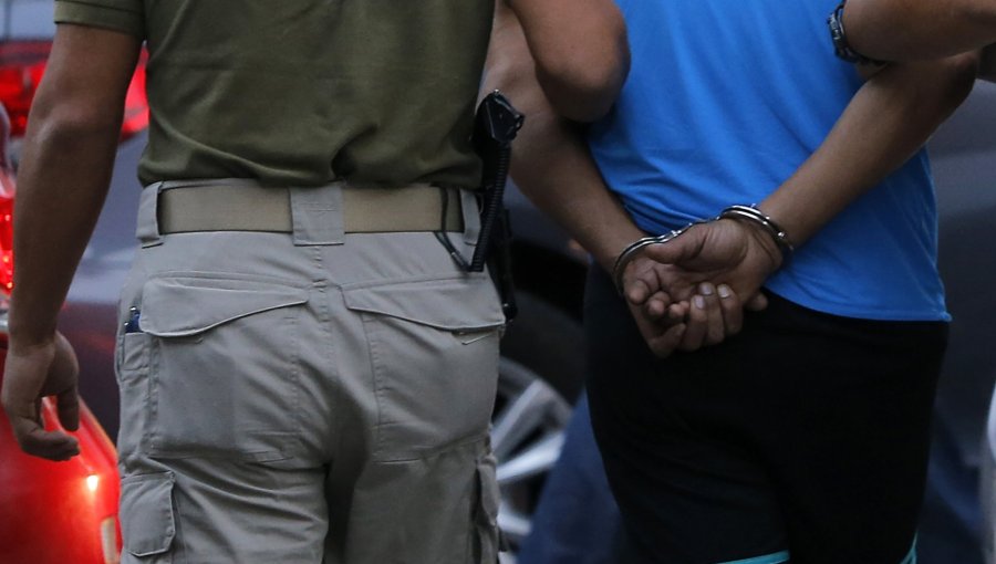Detienen a operario de parquímetros de Viña acusado de violación y violencia intrafamiliar