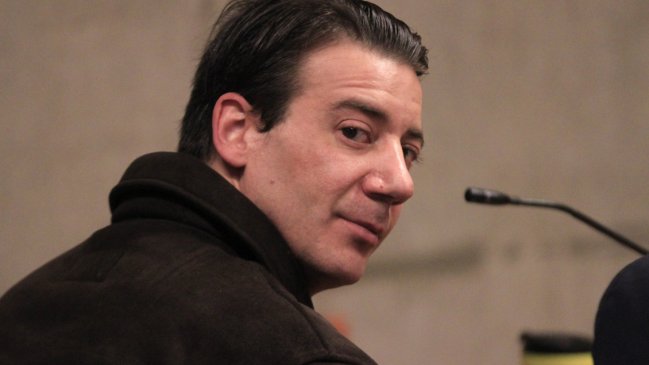 Con armas y drogas: detienen a Camilo Castaldi, "Tea Time", tras fiscalización en Providencia