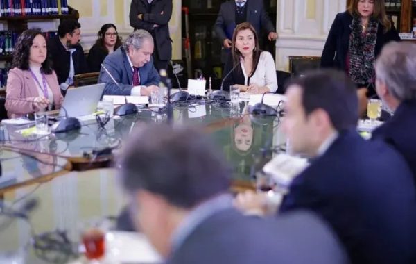 Reforma al sistema político: Comisión Mixta aprueba que partidos rechacen la violencia política y condenen el totalitarismo