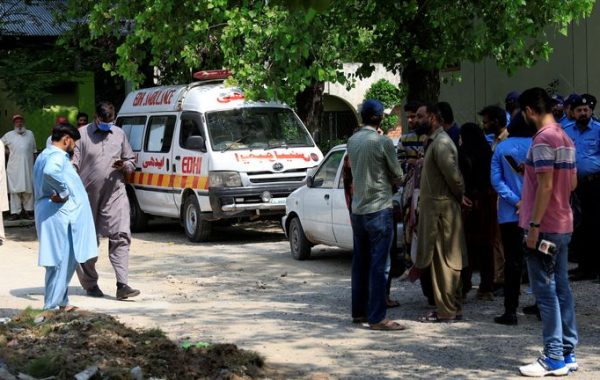 Tragedia en Pakistán: incendio en sala de un hospital deja 14 recién nacidos muertos