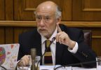Senador Flores cuestiona reforma de seguridad del Gobierno y la califica como una “aberración jurídica”