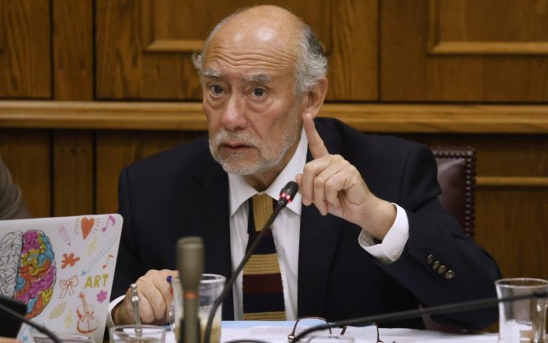 Senador Flores cuestiona reforma de seguridad del Gobierno y la califica como una “aberración jurídica”