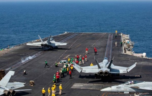 EE.UU. despliega el portaaviones “George Washington” tras denuncias por crisis de salud mental en el “Abraham Lincoln”