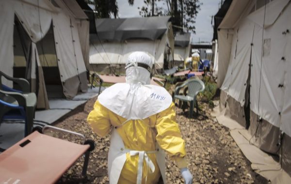 Fallecidos por brote de ébola superan los 2.400 en el Congo: cifra de infectados supera las 5.200 personas