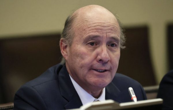 Ministro Quiroz confirma aumento en el precio de los combustibles y adelanta alza en torno a $90 en el diésel