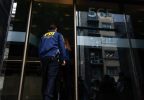 PDI allana Junaeb y oficinas de los senadores Gahona y Calisto por investigación de presunta corrupción