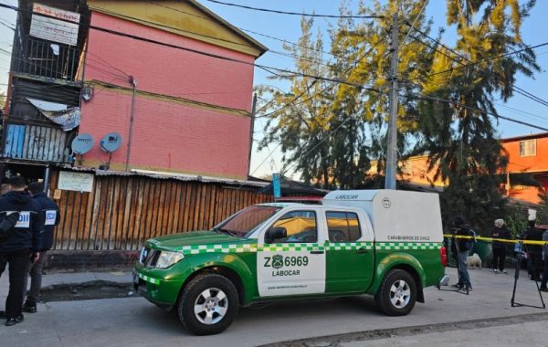 Tres heridos tras balacera en El Bosque: horas antes Carabineros había incautado un arsenal en el mismo pasaje