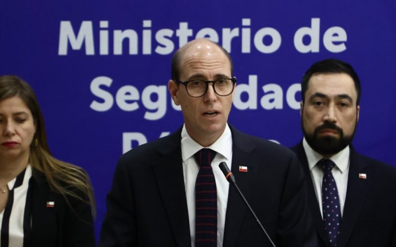Ministro Arrau se abre a modificar plazos y mecanismos de la reforma constitucional de seguridad