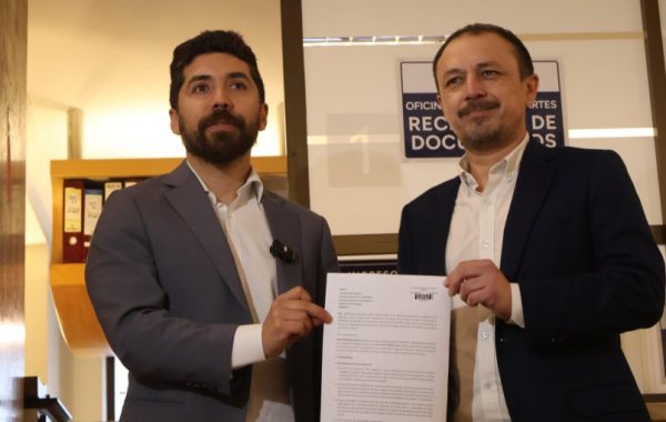 Diputados Santana y Cuello piden a Contraloría investigar eventuales vínculos de funcionarios públicos con Fernando Cerimedo