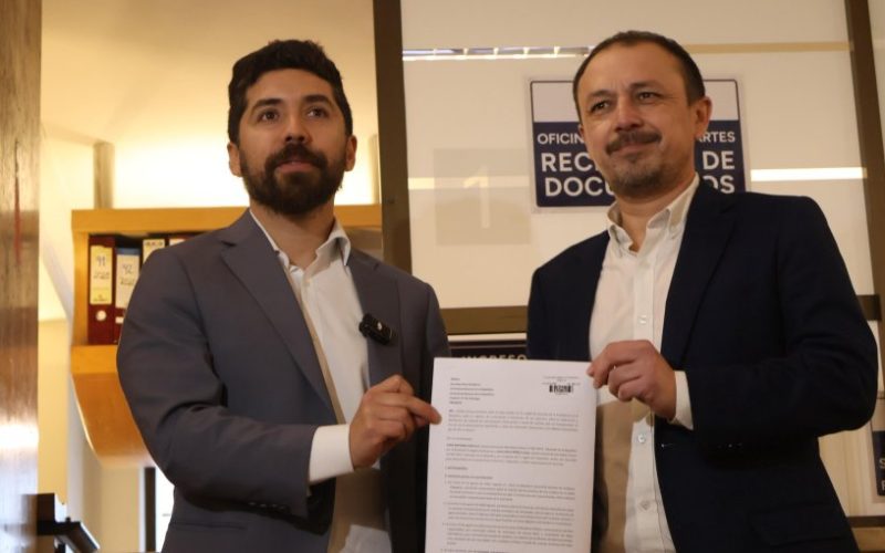 Diputados Santana y Cuello piden a Contraloría investigar eventuales vínculos de funcionarios públicos con Fernando Cerimedo
