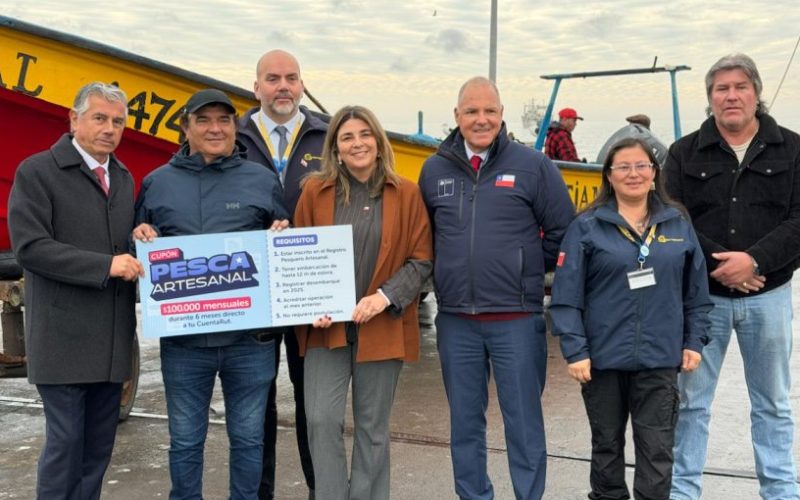 Gobierno entrega cuarta cuota del Bono Pesca en Caleta Portales de Valparaíso: 470 embarcaciones recibirán $100 mil