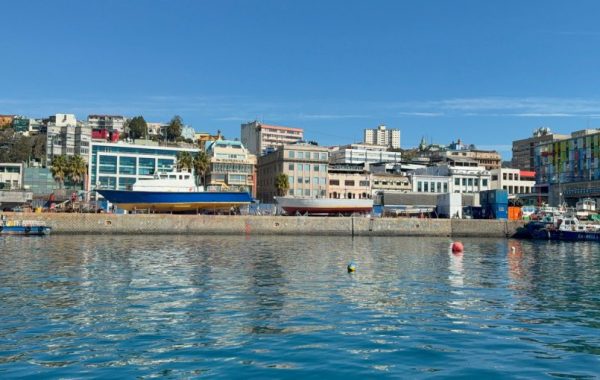 Tribunal designa perito para última diligencia en litigio entre pescadores de la ex Caleta Sudamericana y Puerto de Valparaíso