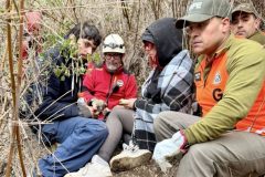 Rescatan a dos personas que se extraviaron cuando se dirigían a cascada en Placilla