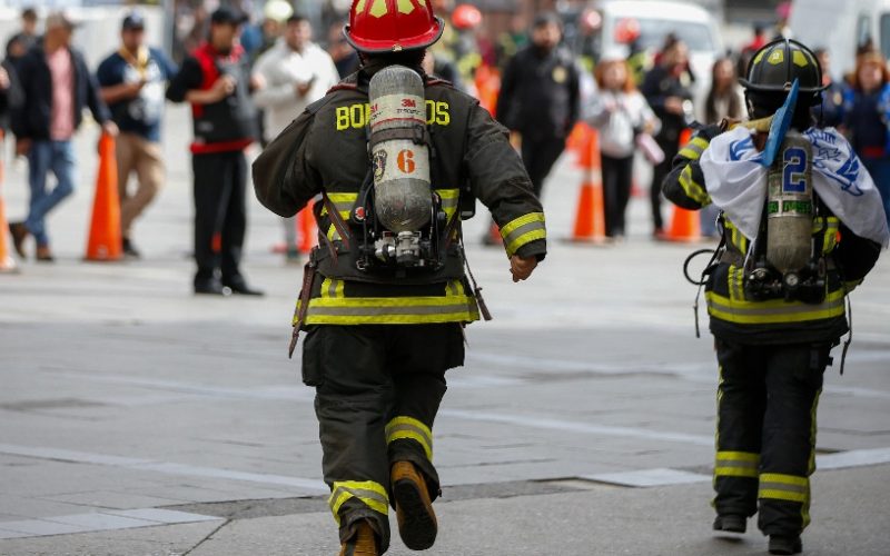 Más de 2.500 bomberos desafiaron los cerros de Valparaíso en “Cerro Arriba 2026”