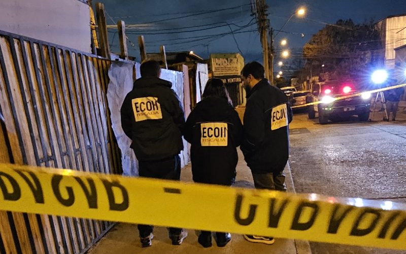 Balean a hombre que tenía tomada una casa en Conchalí: autores de los disparos querían el inmueble para vender droga