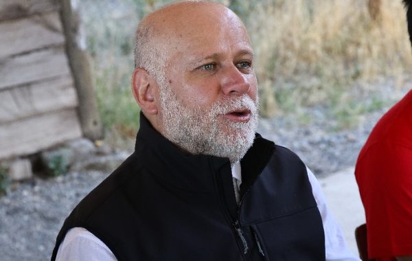 Elizalde detalla claves de un proyecto progresista: democracia y economía moderna