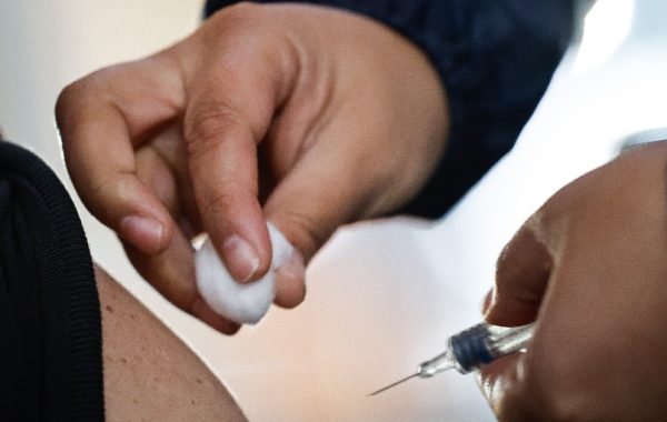 Ministerio de Salud reporta que 7 de cada 10 fallecidos por influenza no estaban vacunados
