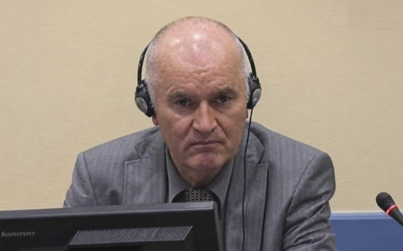 Comisión Europea advierte a Serbia de que "glorificar a criminales de guerra" como Mladic "no tiene cabida" en la UE