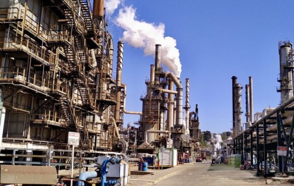 Abogado emplaza a Fiscalía por falsificación de reportes medioambientales en Enap: "Tendrían que estar ya en este minuto allanando"