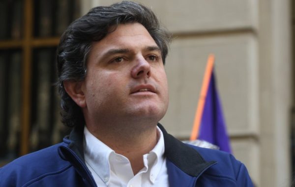 Presidente de la AChM advierte que “un día va a aparecer un alcalde asesinado” tras plan contra jefe comunal de San Bernardo