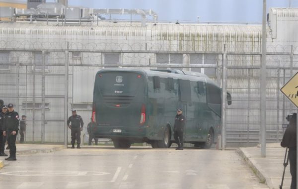 Recluso muere al intentar fugarse de la cárcel de Talca con vestimentas de gendarme