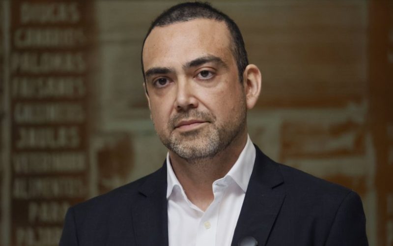 Senador Bianchi propone test de drogas obligatorios para funcionarios de hogares de menores
