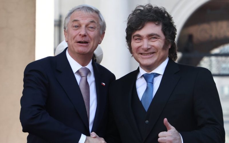Kast y Milei sostuvieron reunión bilateral en La Moneda: se extendió por sólo 30 minutos