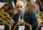 Fiscalía investigará denuncia por eventual vulneración a la Ley de Inteligencia tras dichos de embajador de EE.UU. sobre el estallido
