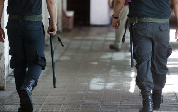 Gendarmería refuerza la seguridad durante Fiestas Patrias en cárceles de la región de Valparaíso: van 86 allanamientos en septiembre
