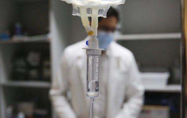 Contraloría detecta que pacientes con riesgo vital esperaron hasta 73 horas para atención en urgencias en la región Metropolitana