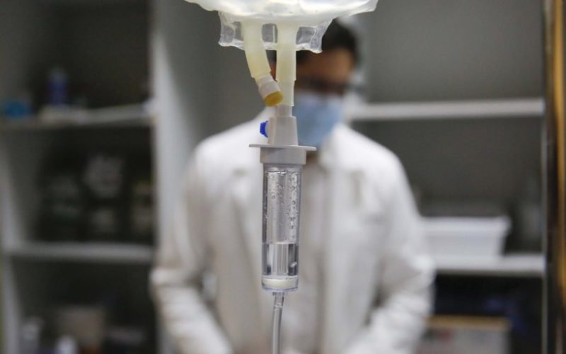 Contraloría detecta que pacientes con riesgo vital esperaron hasta 73 horas para atención en urgencias en la región Metropolitana
