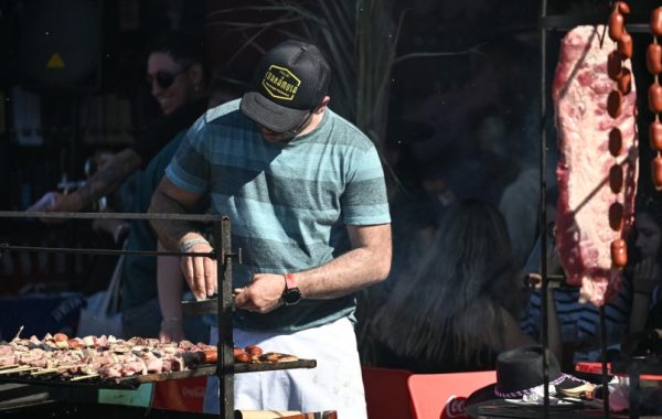 El Quisco se prepara para Fiestas Patrias con una “parrilla robusta pero austera” en El Totoral