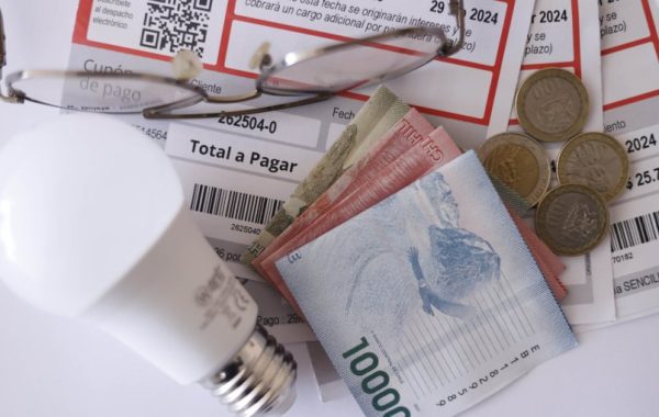 Entra en vigencia la eliminación del horario punta para recortar costos eléctricos en pymes y empresas este septiembre