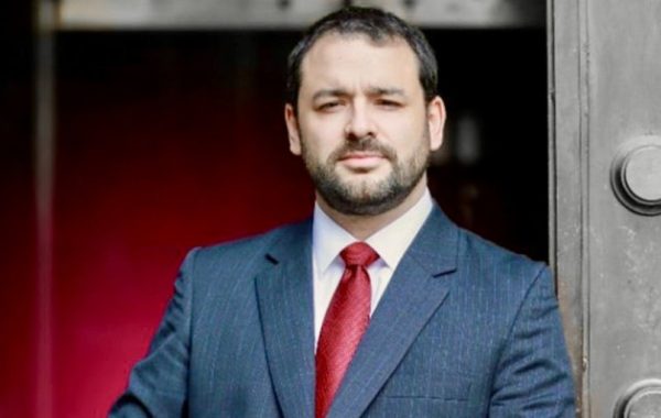 Exsubsecretario de Hacienda atribuye crisis económica y laboral en Chile a tres reformas de Boric: “Generaron un efecto negativo”