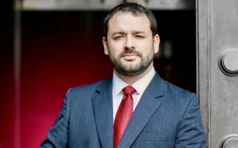 Exsubsecretario de Hacienda atribuye crisis económica y laboral en Chile a tres reformas de Boric: “Generaron un efecto negativo”