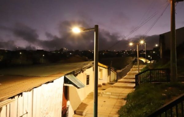 Valparaíso obtiene luz verde para proyecto que renovará 5.189 luminarias en 40 sectores