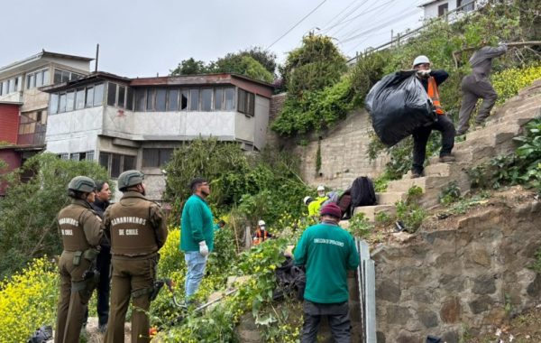 Cartagena despliega operativo para recuperar espacio público en el sector El Atún