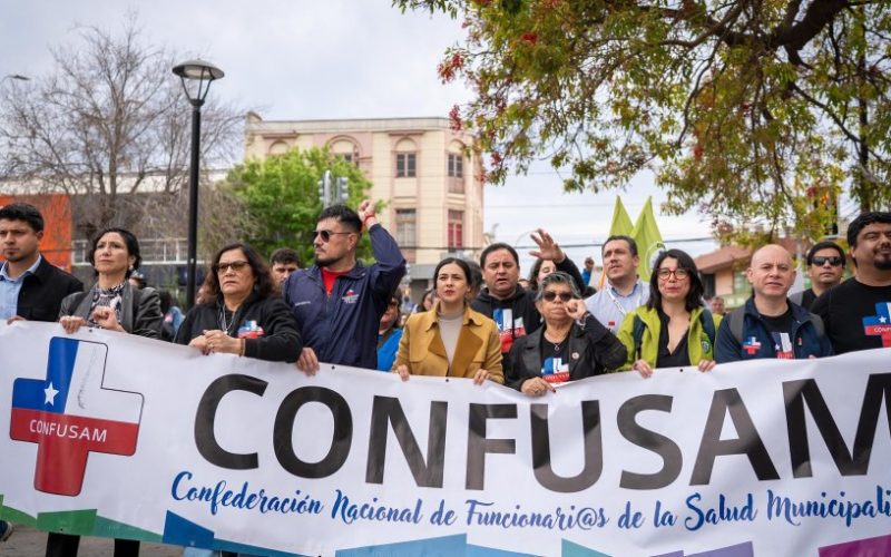 Senadora Cariola respalda movilización de la Atención Primaria de Salud y califica de "inaceptable" el reajuste de $504 al per cápita